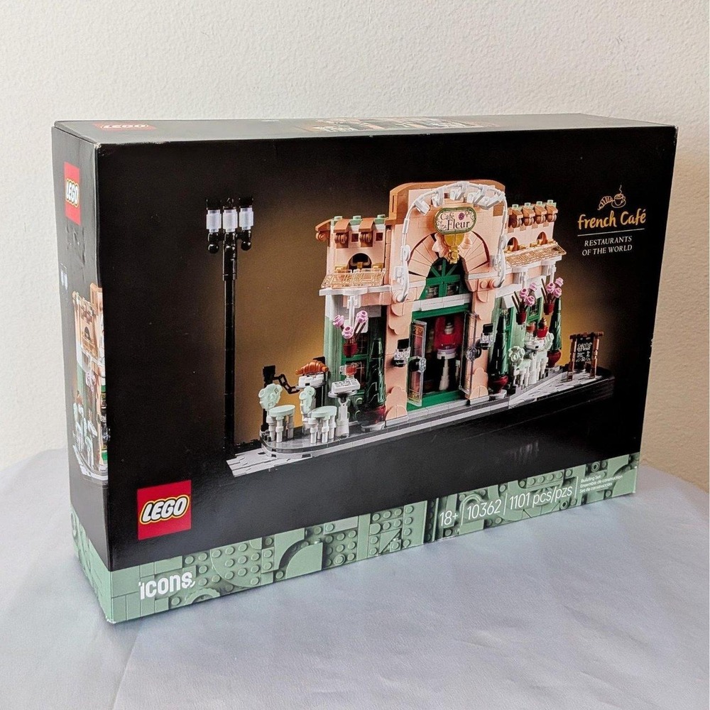 New LEGO Icons French Café Paris Home Decor Kit 10362 (1101 Pieces)